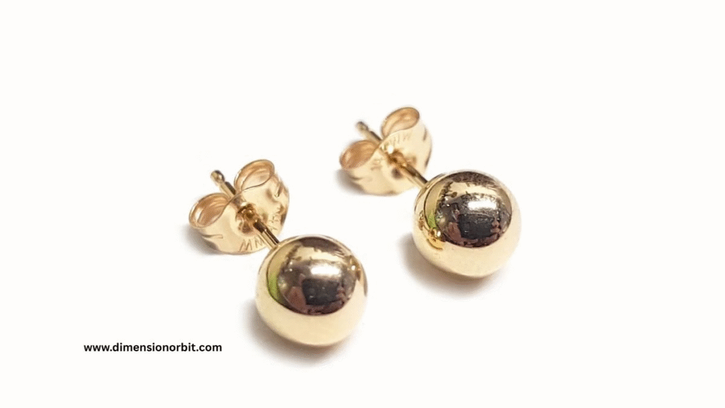 A Small Gold Earring Stud